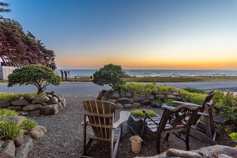 Oceanside, Restored, Vintage, Retreat in Cambria