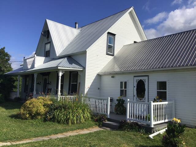 Century old Farm House with a little modern charm. gallery image 2