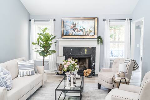 King Bed/ Gameroom/ Fire Pit & Grill/ Patio/ 5beds
