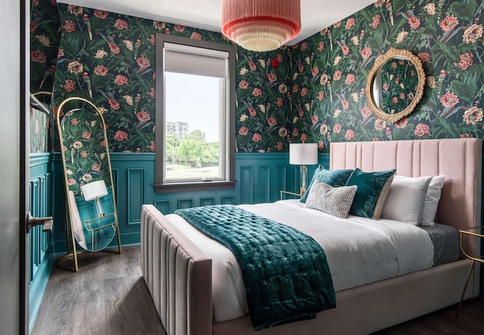 Casita Lulu • Downtown Designer Luxury Condo