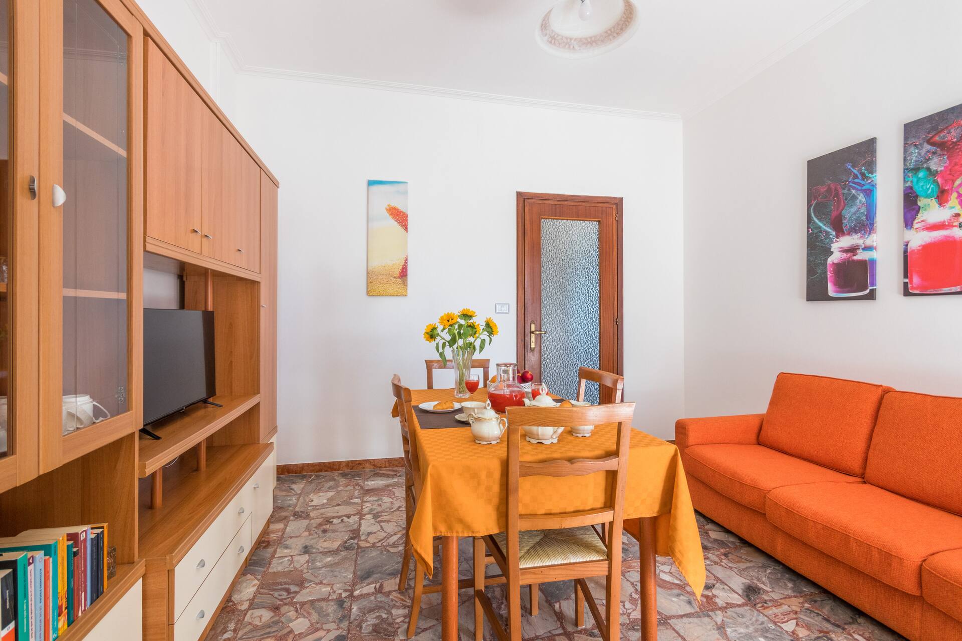 MERCADANTE FAMILY APARTMENT