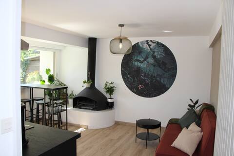 Independent apartment with terrace and garden