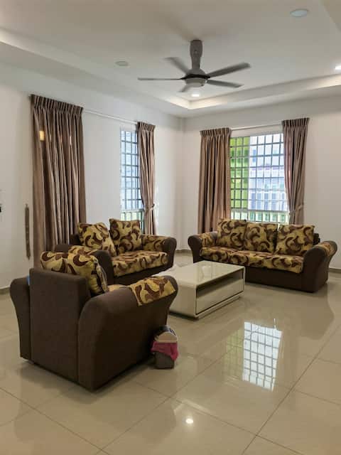 Bong's Homestay with Free high speed internet