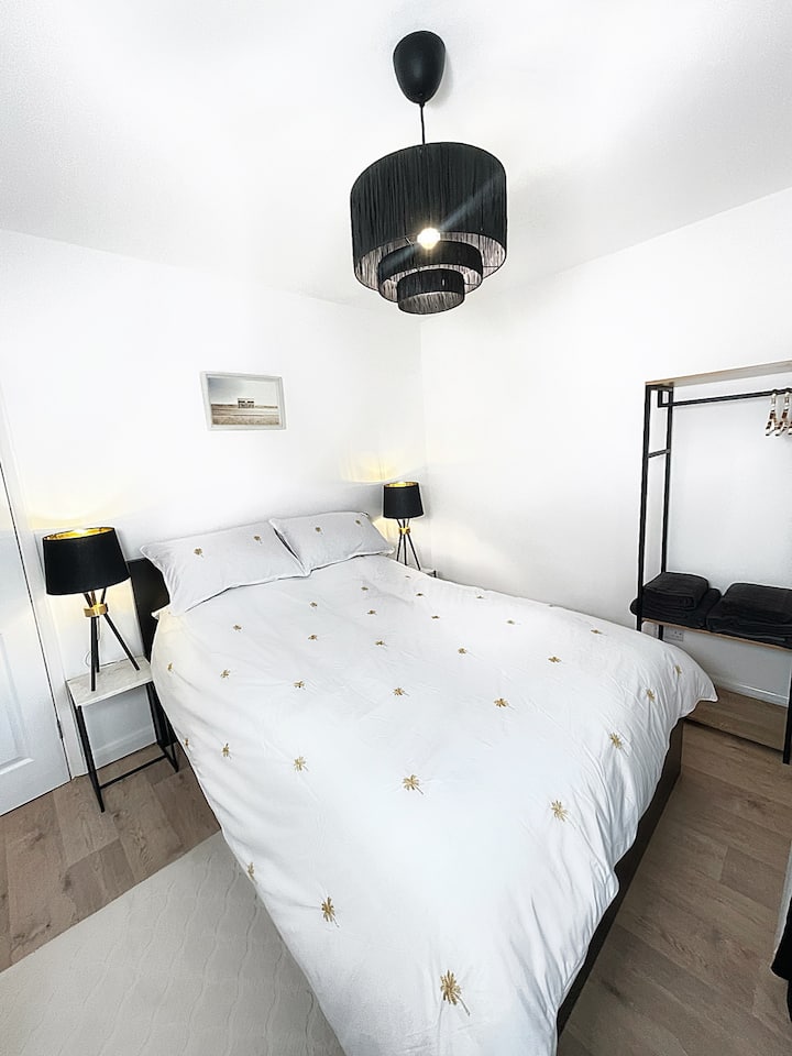 Double Bedroom (Ground floor)