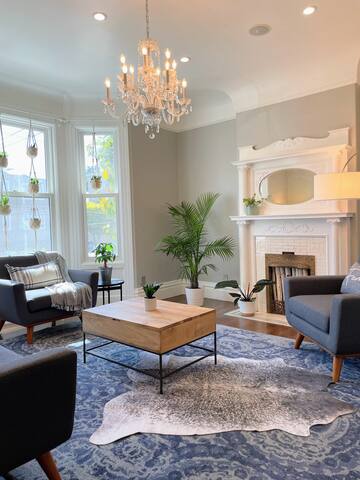 Spacious Victorian in Noe Valley gallery image 5
