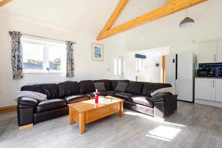 Mobility Friendly Home Near Beaches (Dar Skiber) - Redruth