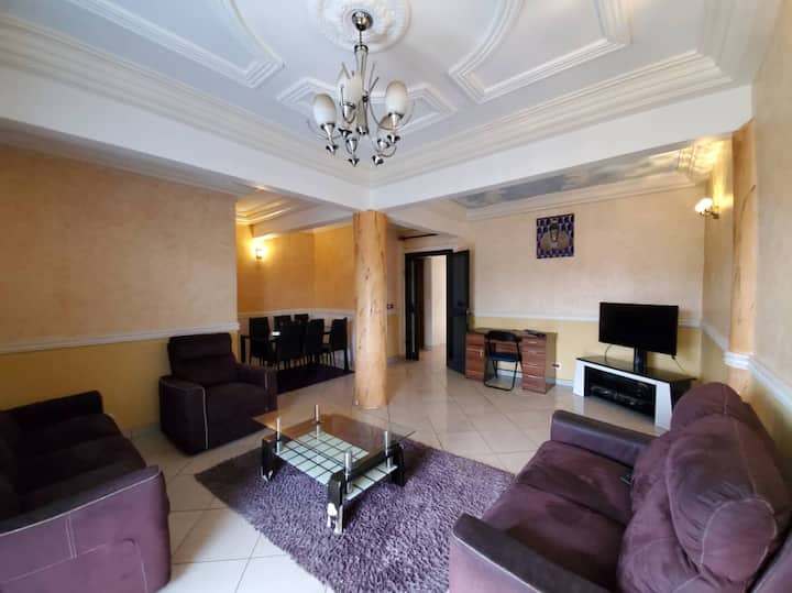 2 BEDROOM APARTMENT Holiday homes for Rent in Douala, Littoral
