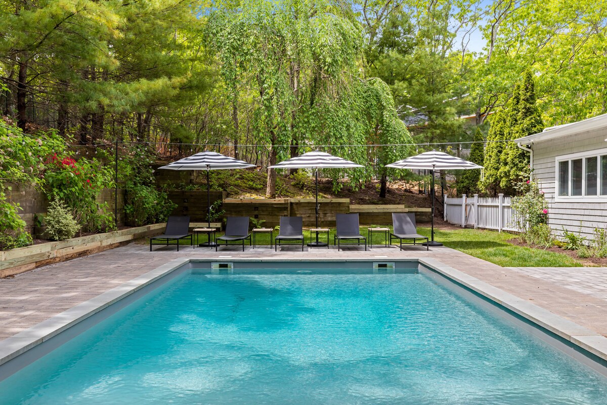 Sag Harbor Cottage — view 5
