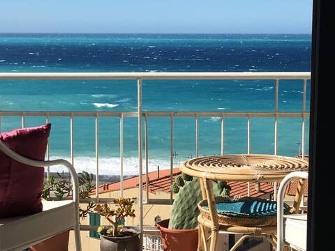 Address home - The colors of the sea.