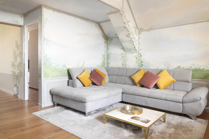 Charming 2 bedrooms apartment few steps from Duomo gallery image 5