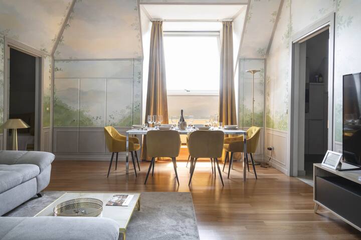 Charming 2 bedrooms apartment few steps from Duomo gallery image 2