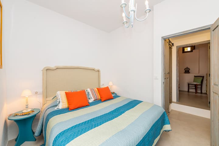 ダブルベッドルーム1階