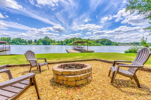 Spacious & Relaxing Lake Home near RTJ Golf Course