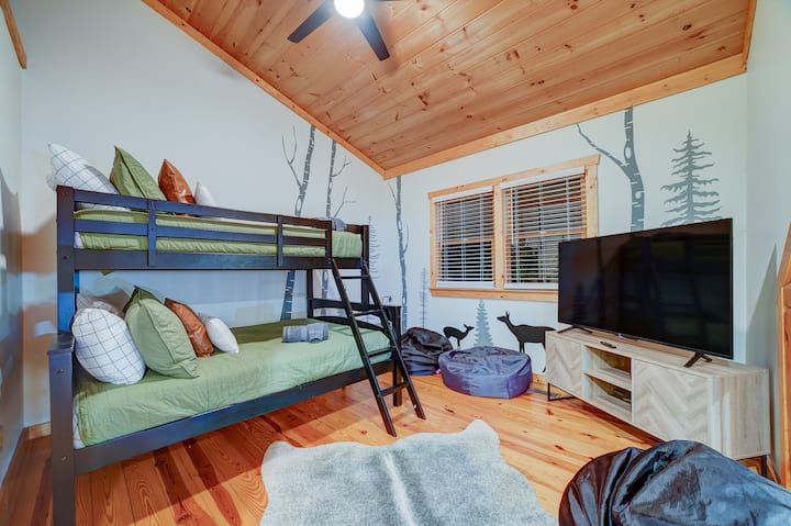 Loft area on the upper level. Designed with kids in mind, this area is equipped with its own TV, bean bag chairs, and a bunk bed (twin over full size). What kid doesn't love bean bag chairs and bunk beds?!