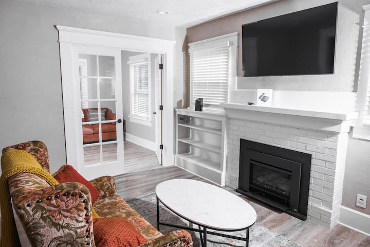 Fully Remodeled House, 1 Block From Hayward Field - Eugene, OR
