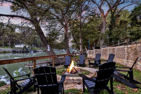 Lakefront Oasis Near Schlitterbahn and New Braun