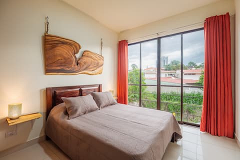 Apt#6 Modern 2 bedroom w/parking. Yoses, San Pedro