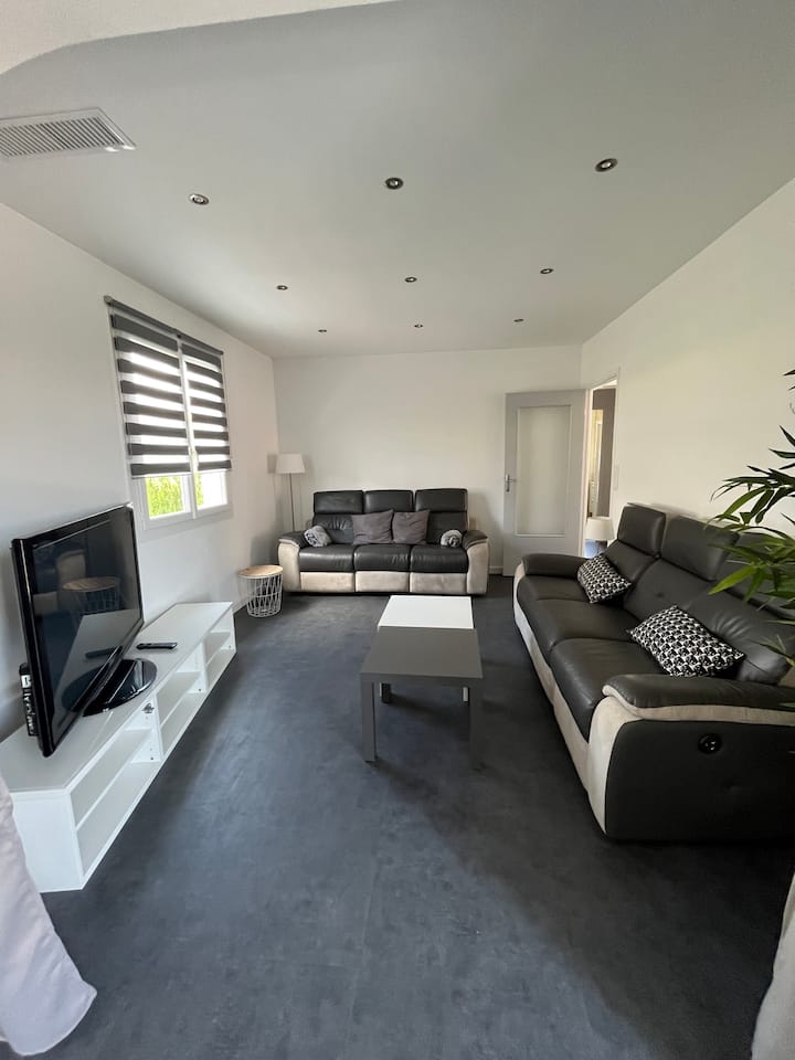 Superbe Haut De Villa Avec Jardin - Saint-Laurent-du-Var