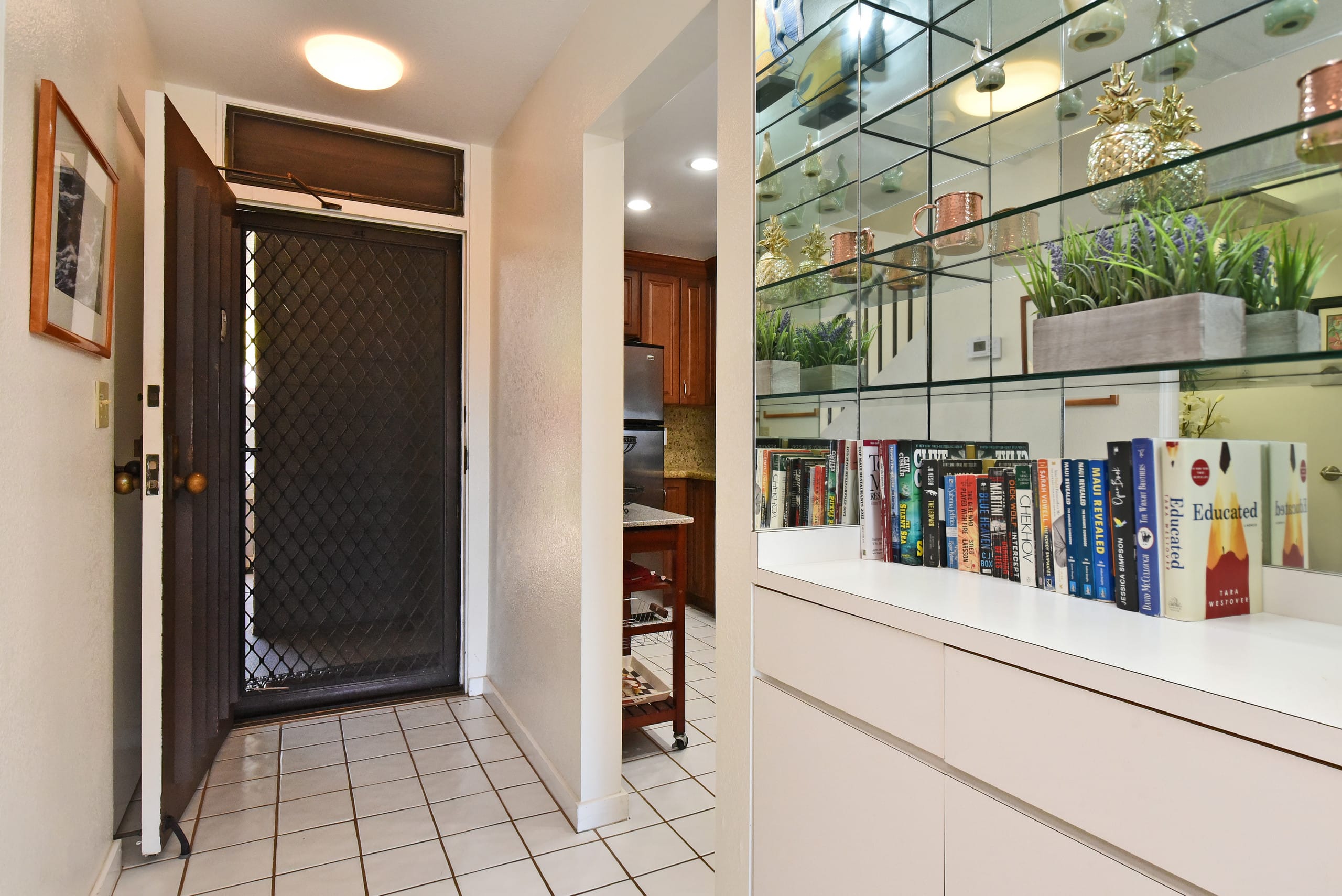 Condo in Lahaina · ★4.85 · 1 bedroom · 4 beds · 1.5 private baths - Image 26