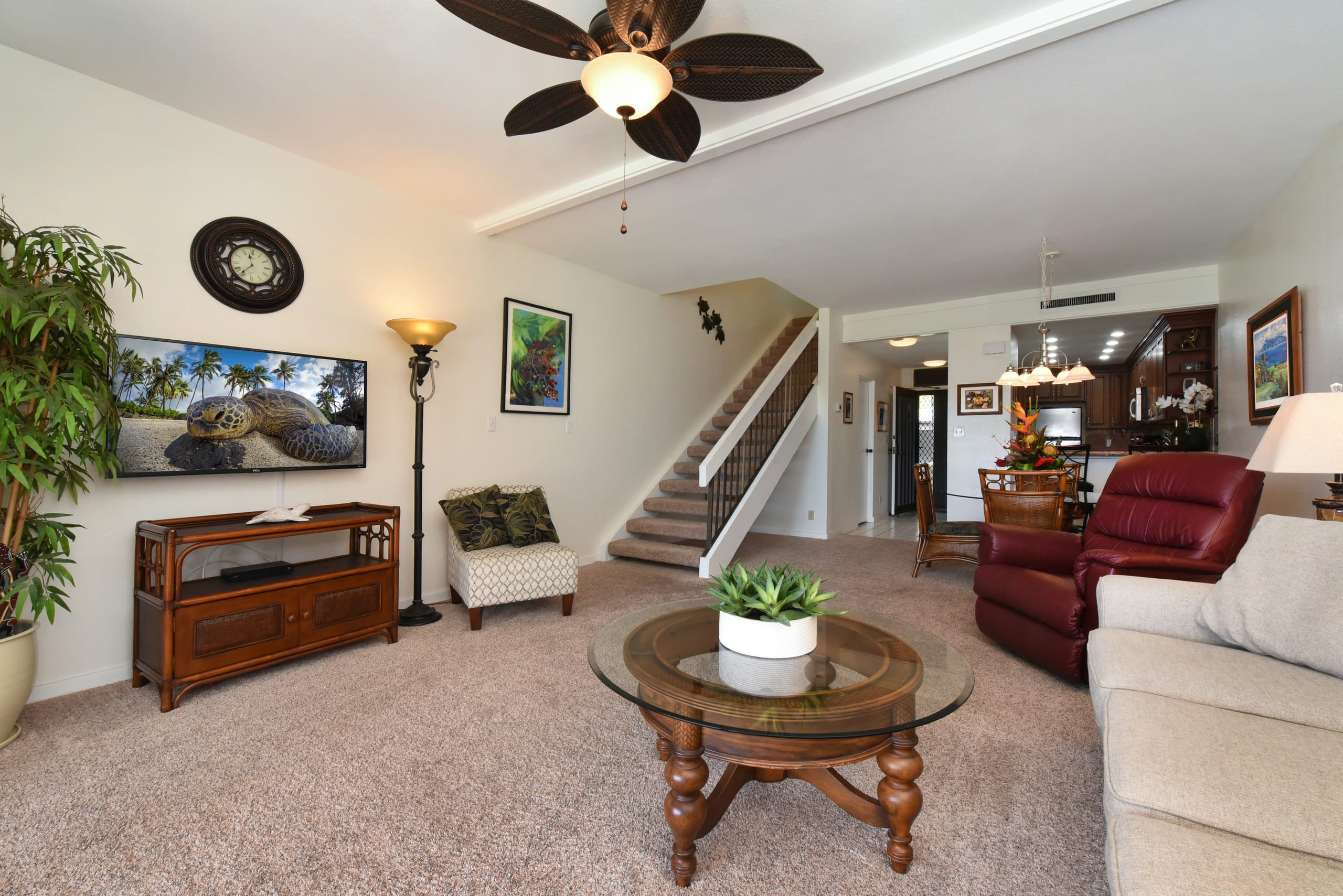 Condo in Lahaina · ★4.85 · 1 bedroom · 4 beds · 1.5 private baths - Image 9