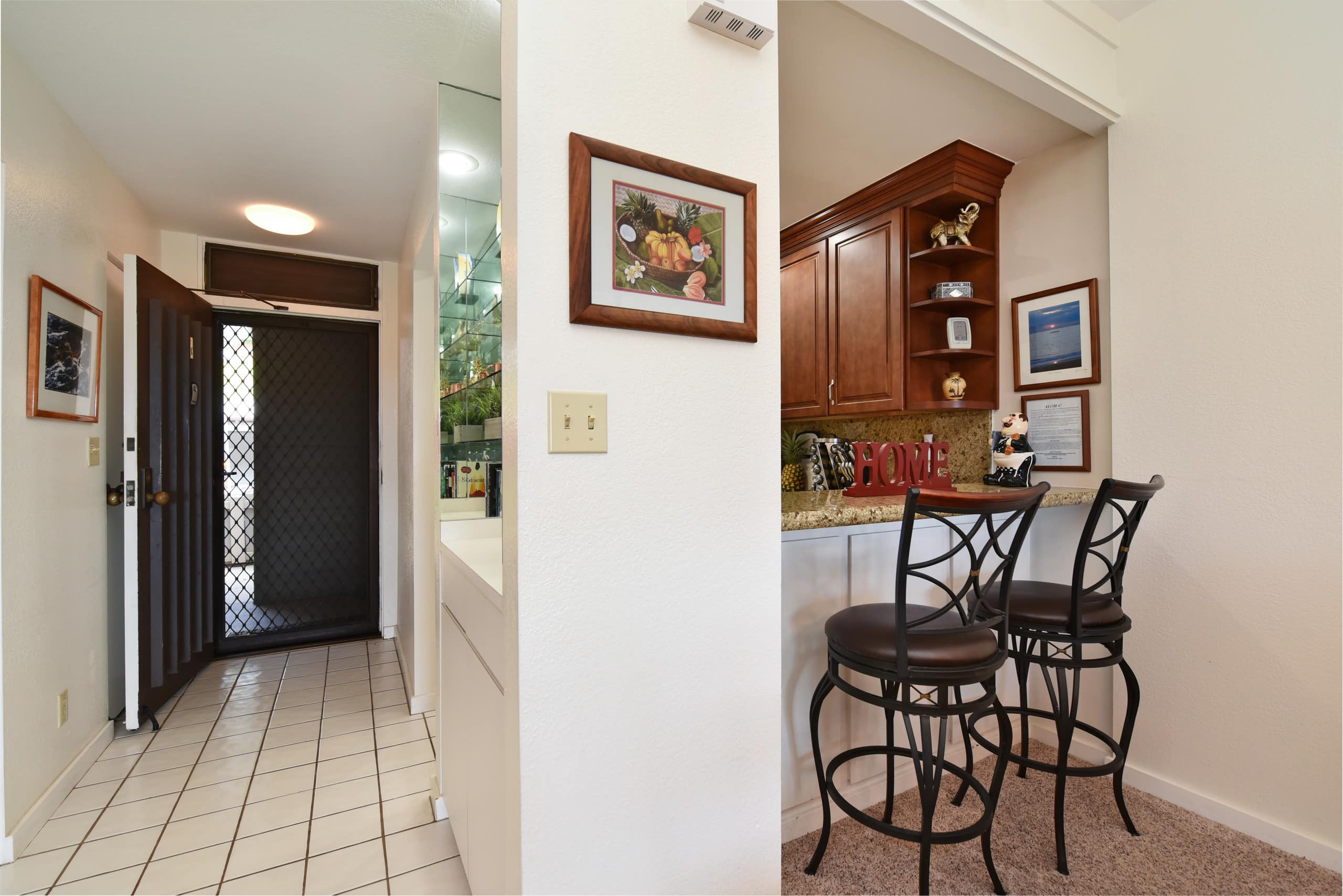 Condo in Lahaina · ★4.85 · 1 bedroom · 4 beds · 1.5 private baths - Image 25