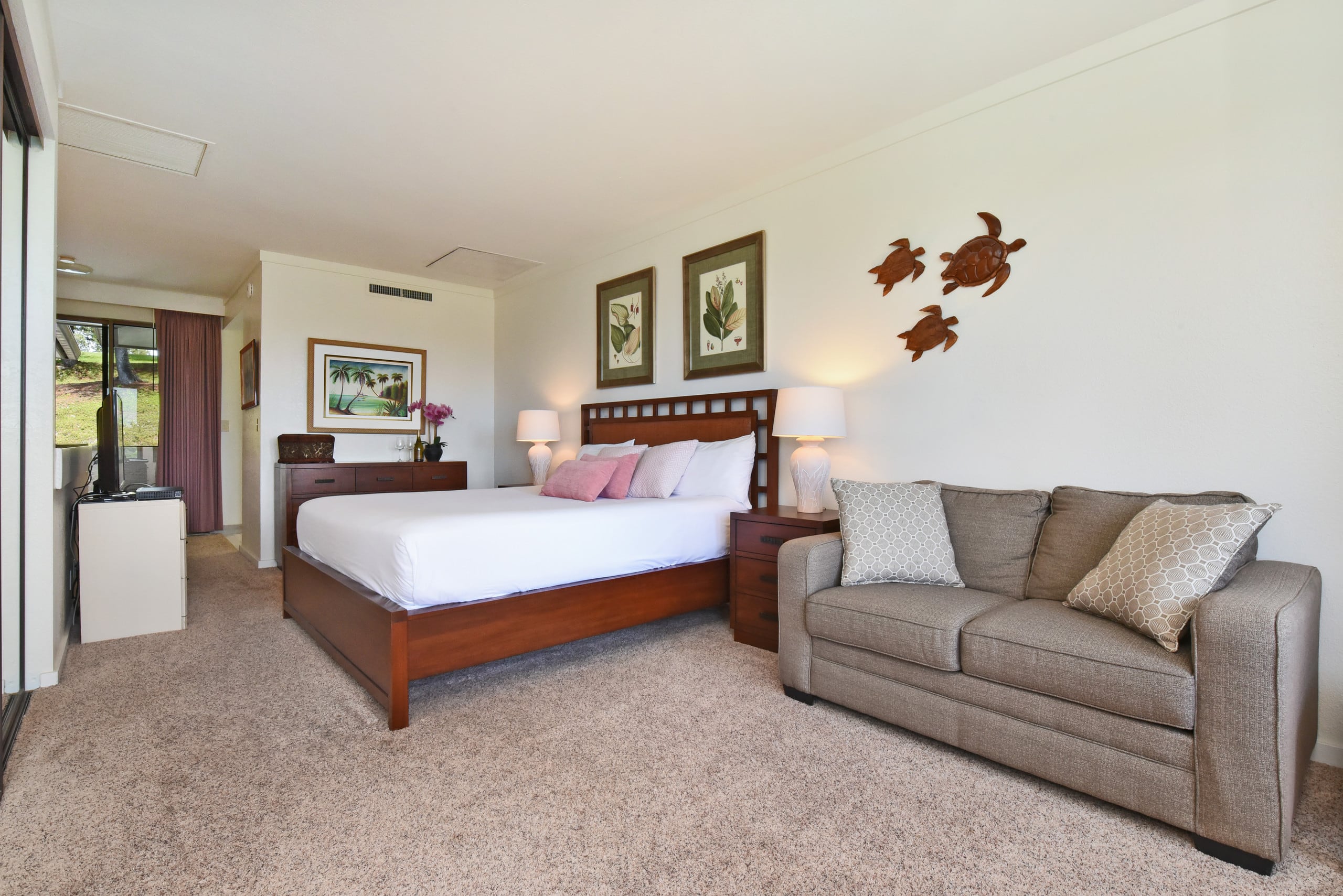 Condo in Lahaina · ★4.85 · 1 bedroom · 4 beds · 1.5 private baths - Image 31