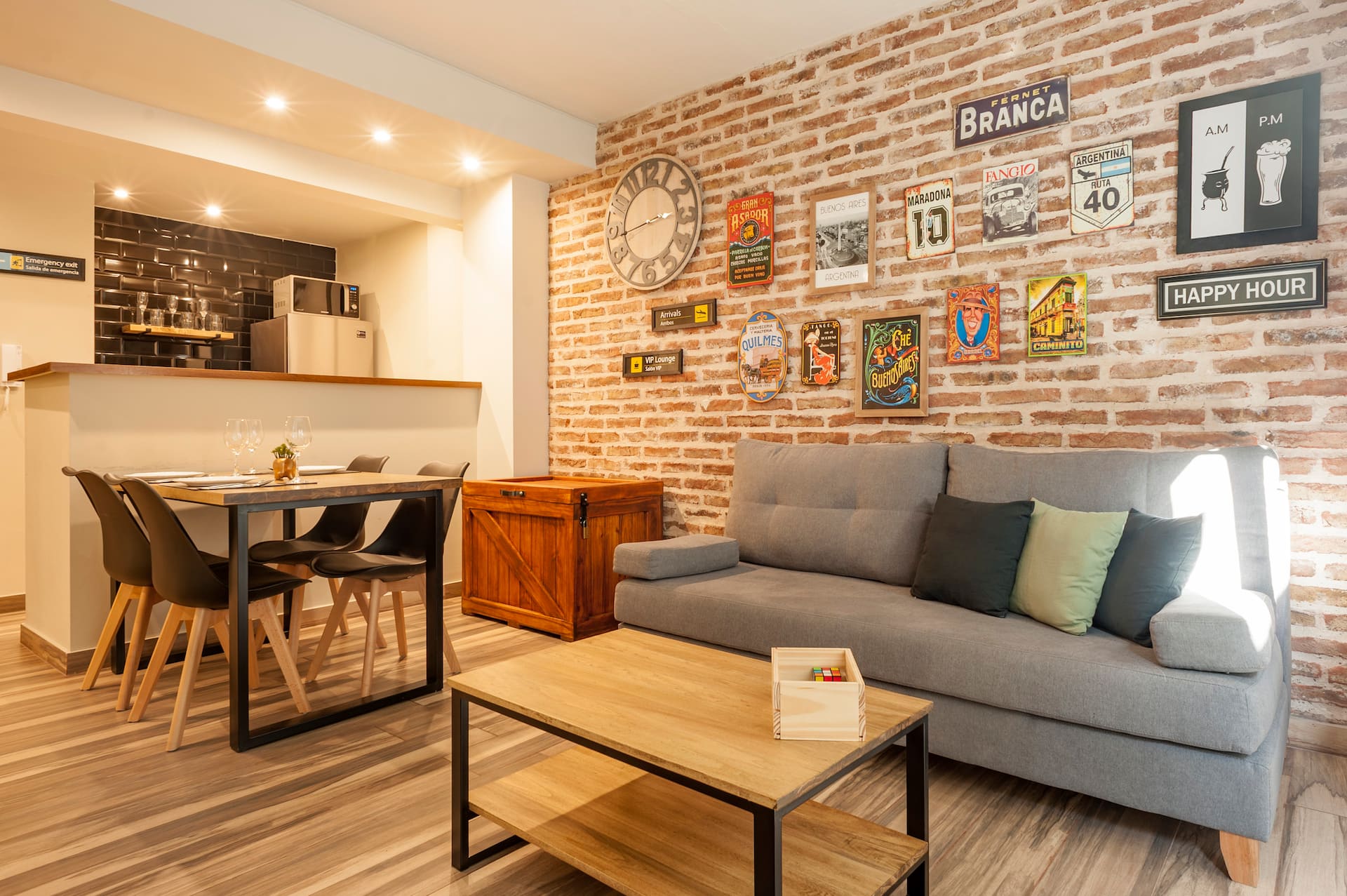 Artful San Telmo Hideaway +Fast Wi-Fi+Front Desk