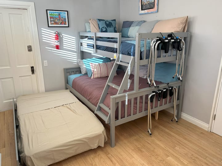 3rd Bedroom/Flex Room Twin Bed over Full Bed with Twin Trundle below 2