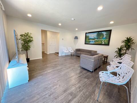 Adorable 4br/2ba tranquil living with free parking