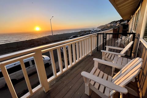 Ocean/Beach Front 🐳🐬w/ Panoramic Oceanviews🌅🪂
