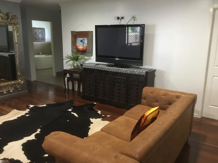 Sleeping Under The Stars Houses for Rent in Charleville, Queensland