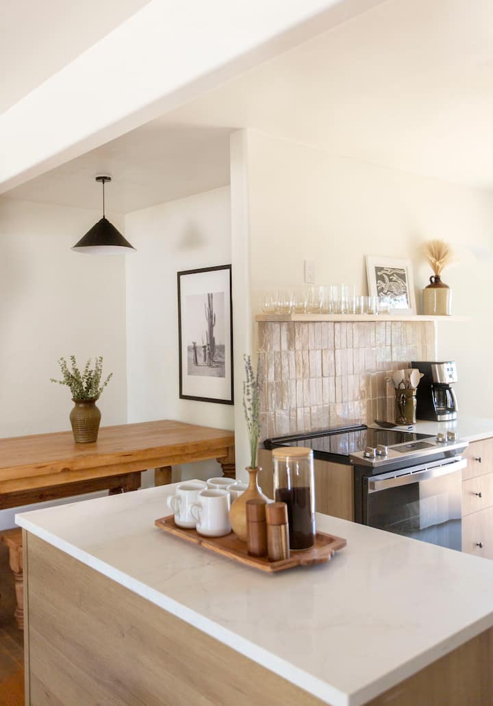 The Encanto House bright sanctuary in Albuquerque Houses for Rent in