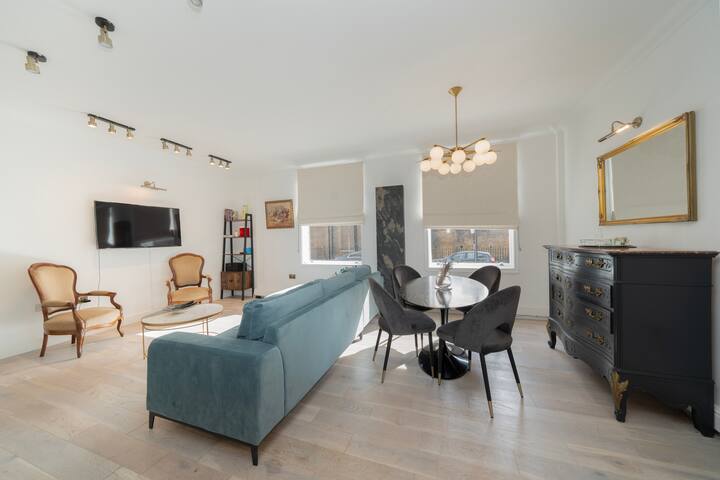 Bright, modern and spacious apartment gallery image 3