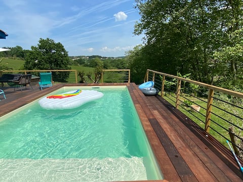 Beautiful villa with pool.