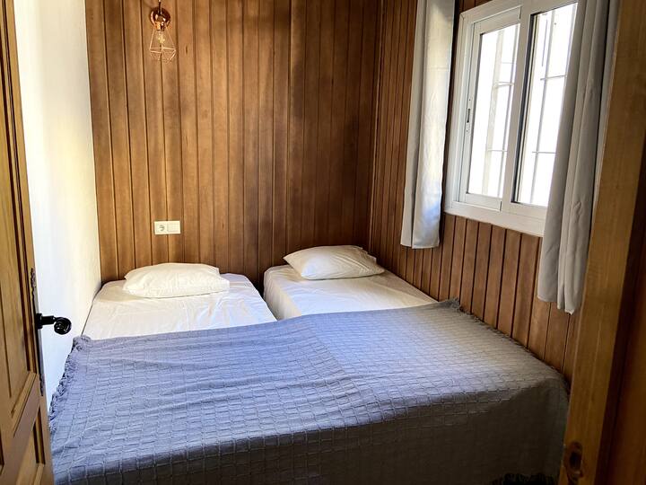 spavaonica/slaapkamer/spavaća soba