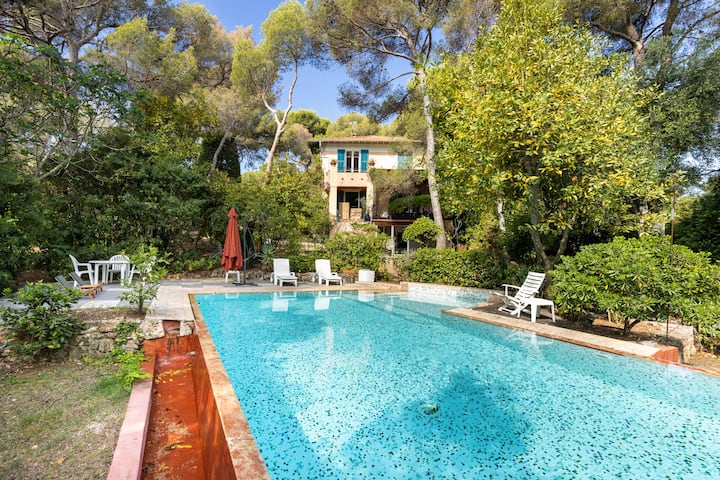 Magnifique Villa Avec Piscine. - Nice