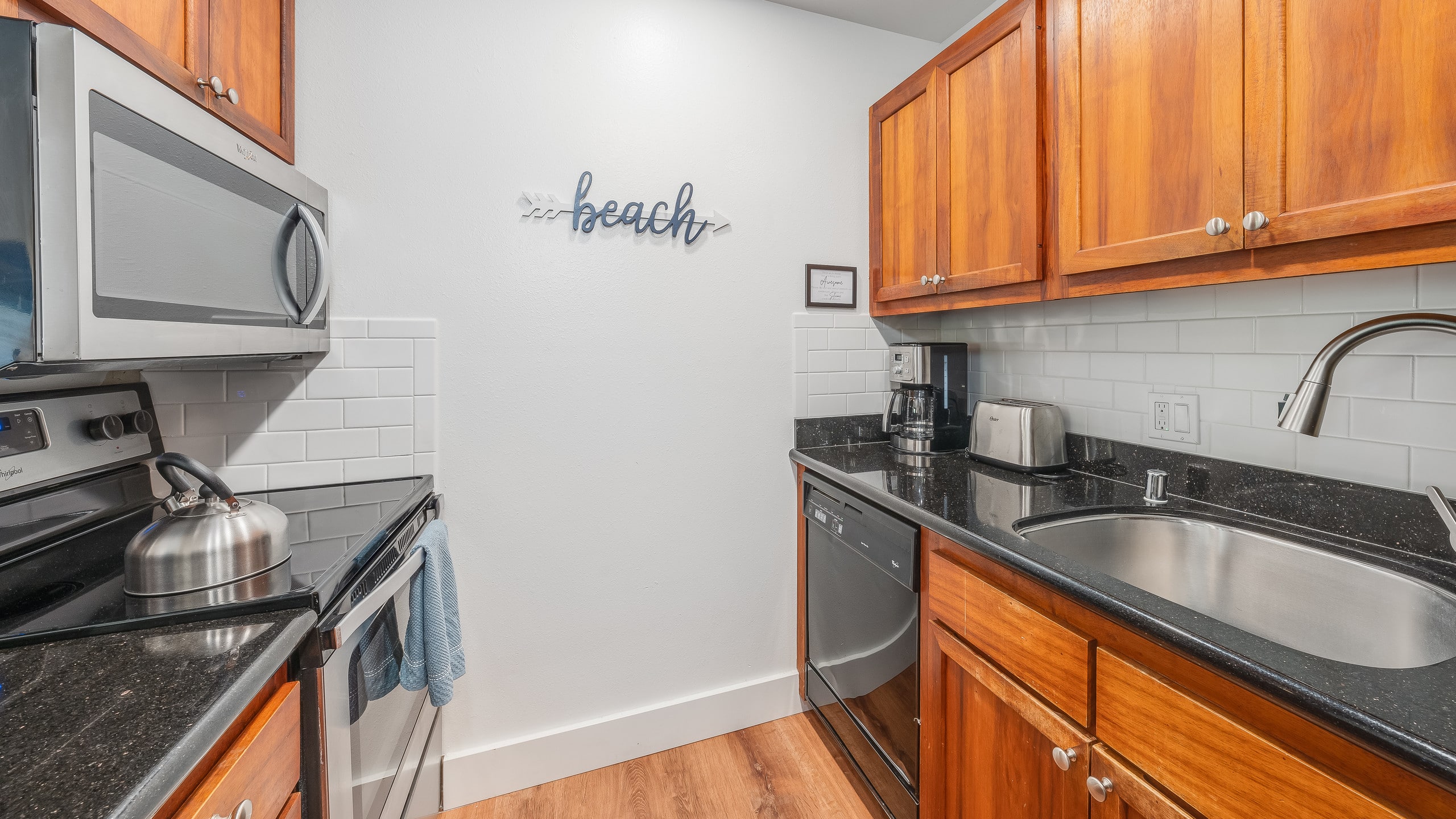 Condo in Kihei · ★4.95 · 2 bedrooms · 3 beds · 2 private baths - Image 11