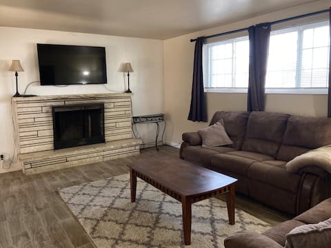 Private Bottom Unit of Duplex, 2 bed 1 bath!