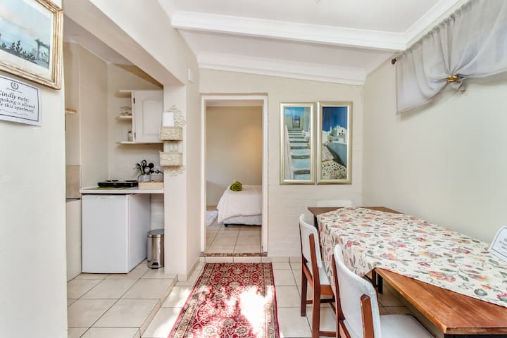 Brooklyn's Crown: Accommodation & Private Events - Pretoria