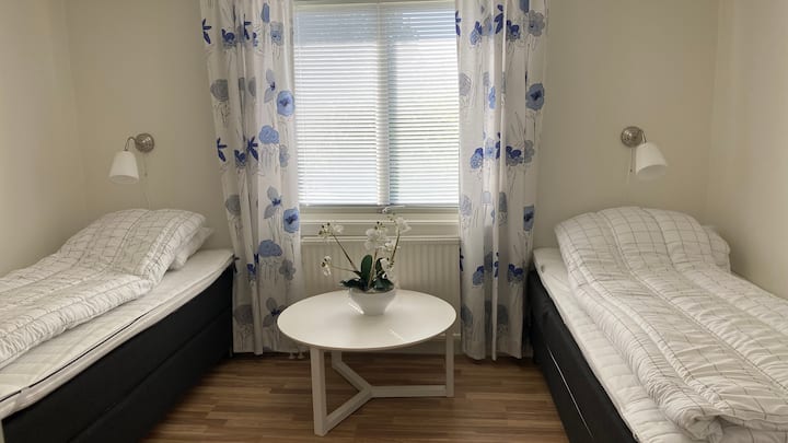 2 კონტინენტური საწოლი 90 სმ, ზემოთ 