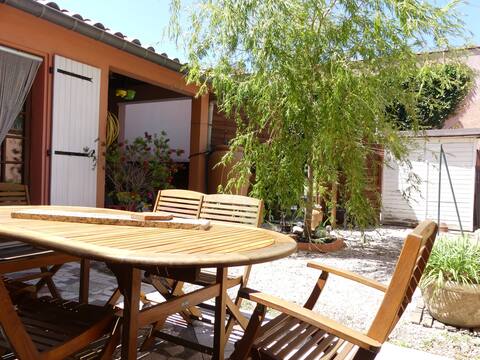 Warm house with pool