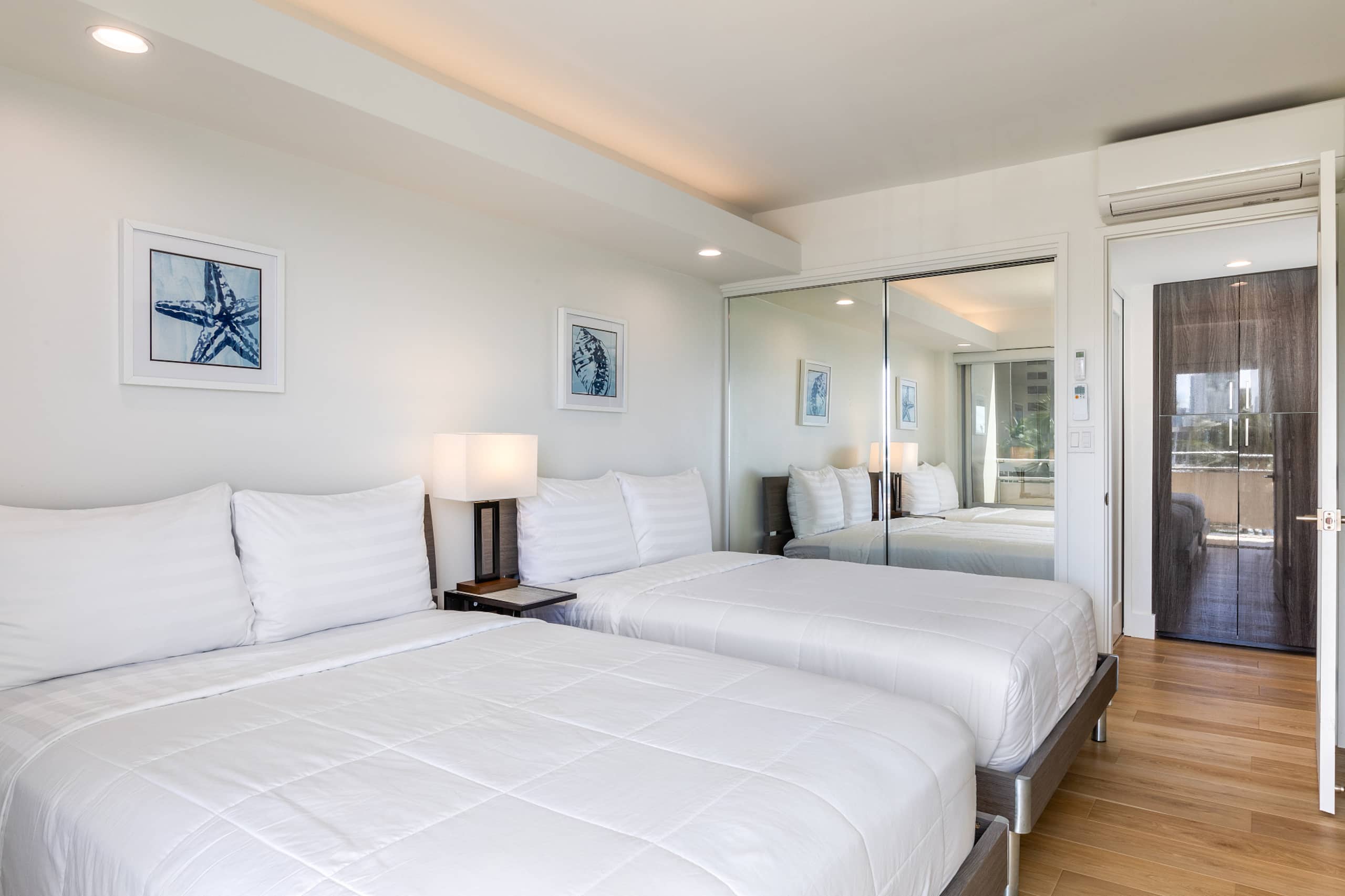 Condo in Honolulu · ★4.97 · 2 bedrooms · 4 beds · 2 private baths - Image 14