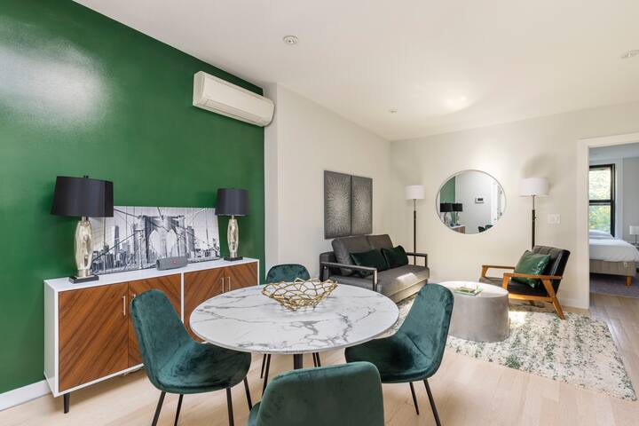 Park Slope Townhouse: Private Full-Floor 2 Bedroom