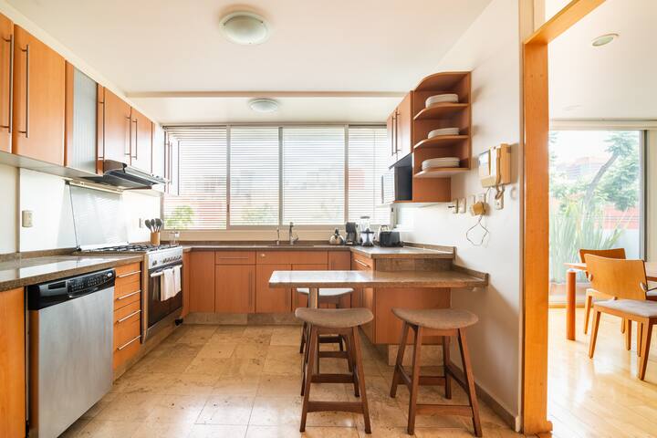 Acogedor Penthouse con balcones y roof garden gallery image 3