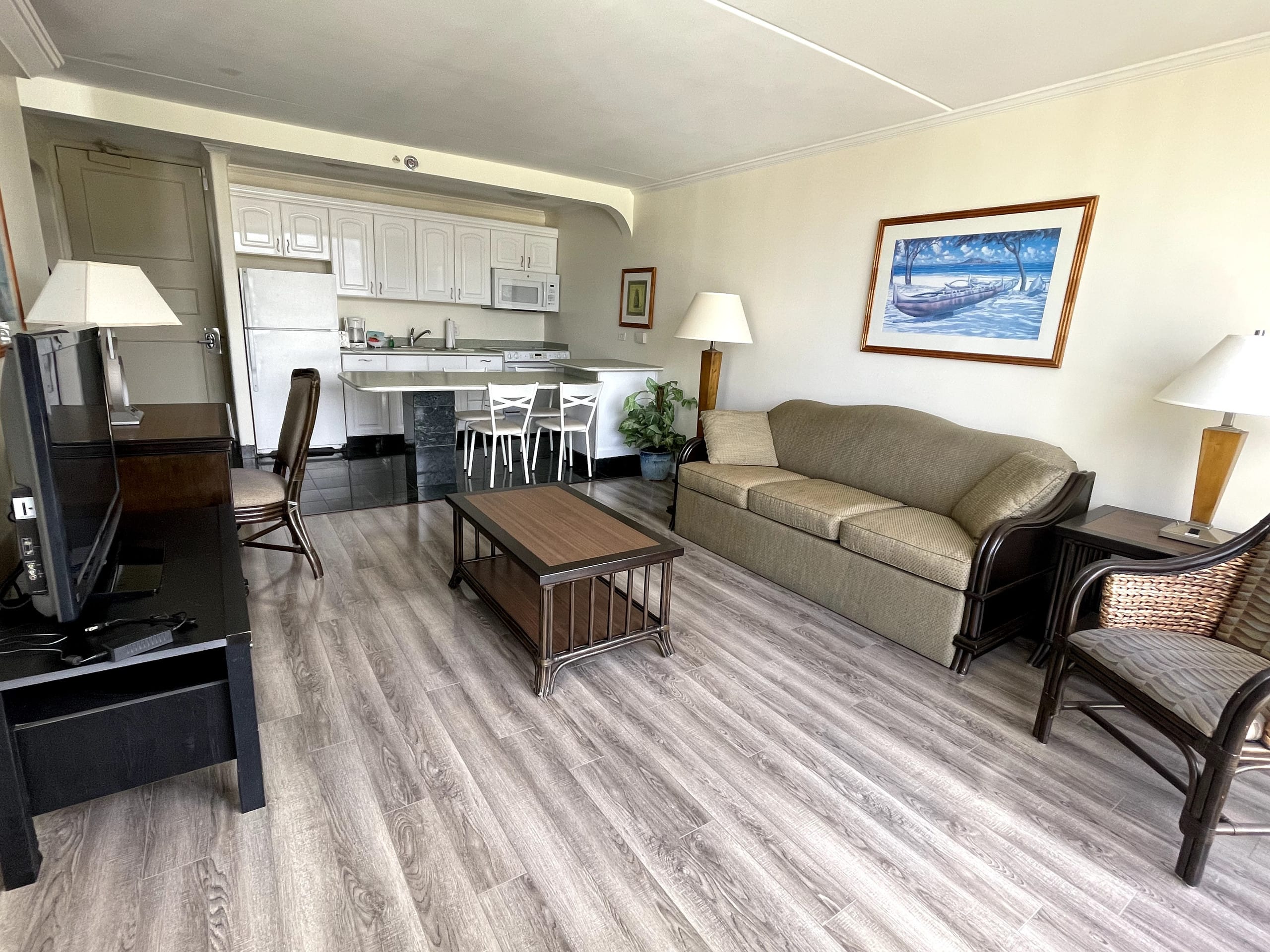 Condo in Honolulu · ★4.84 · 1 bedroom · 2 beds · 1 bath - Image 2