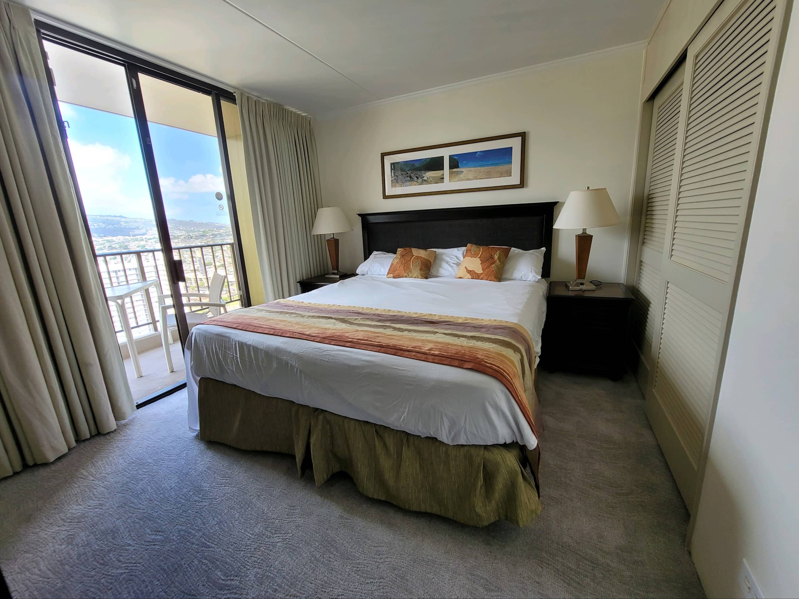 Condo in Honolulu · ★4.84 · 1 bedroom · 2 beds · 1 bath - Image 7