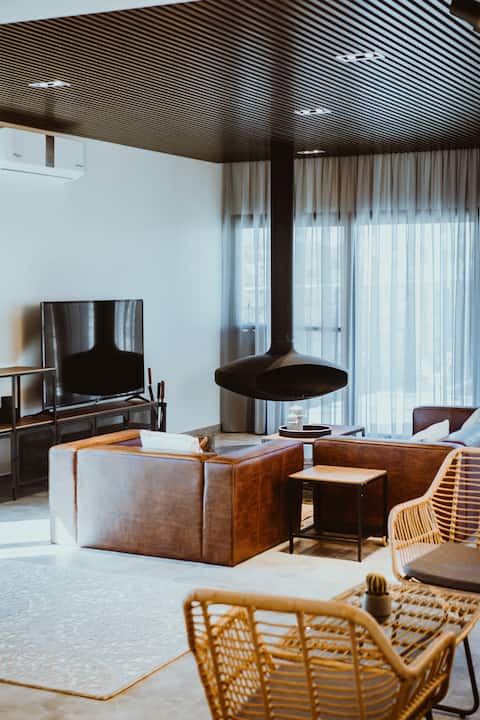Casa de Montaña 
luxury space with a cozy feel