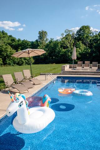 Ultimate Privacy – Luxury Home on 9 Acres w/ Pool gallery image 2