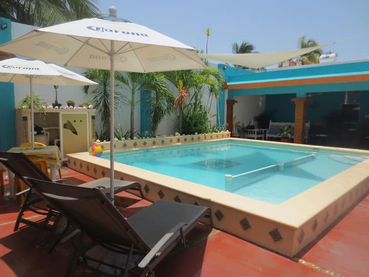 Easy Poolside Living in  Chelem, Mexico!