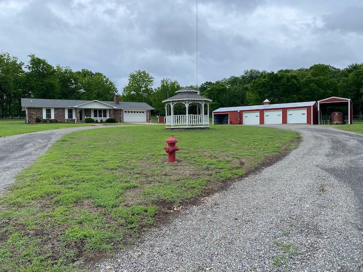 Fort Gibson Lake Holiday Rentals & Homes Oklahoma, United States Airbnb